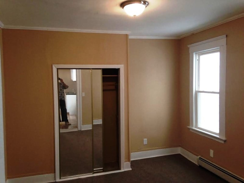 6 Midland Pl
