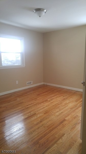 18 Swan Rd