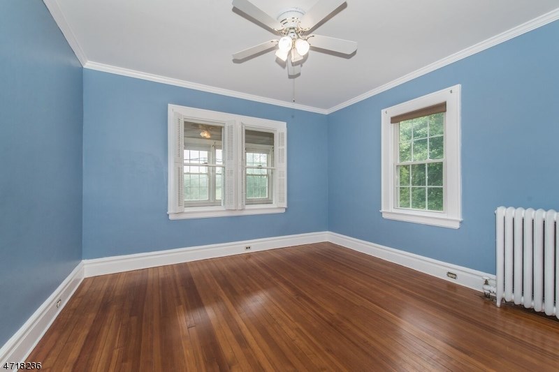 58 Crestmont Rd