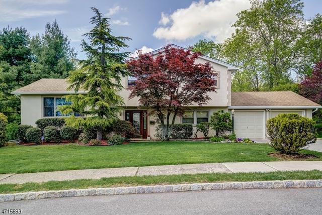 24 Blackstock Rd