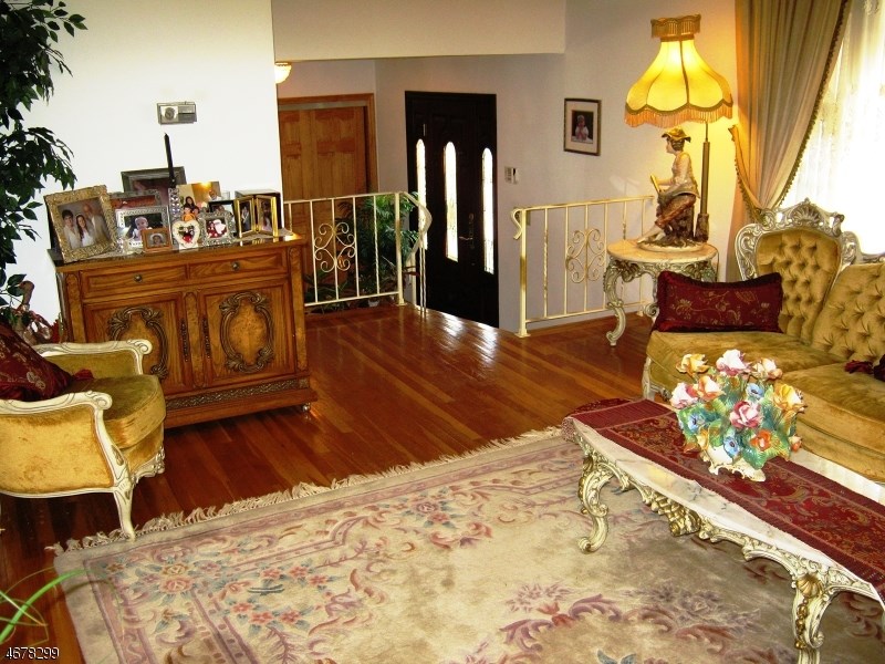 20 Mitchell Rd