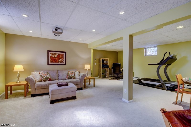 11 Reaville Ct