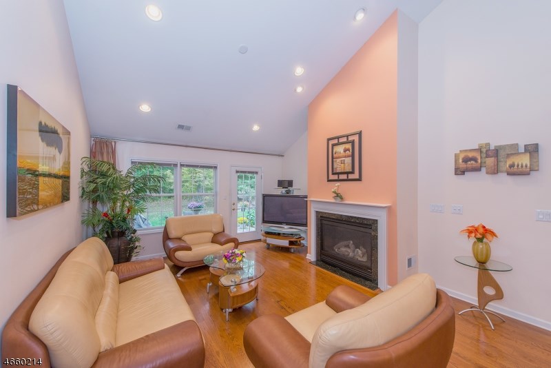 29 Hopkins Ct