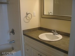 For Sale: 9 Doris Ln Wallington, NJ 07057