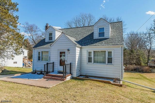 295 Chaucer Dr