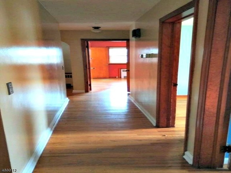 242 Linden Ave
