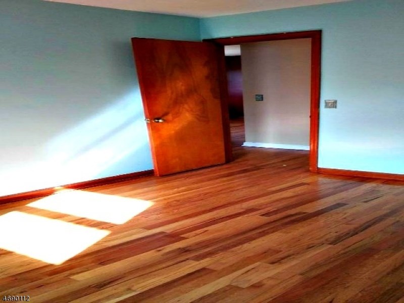 242 Linden Ave