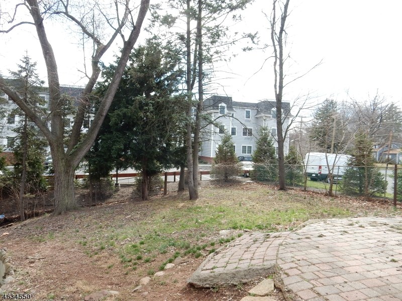 897 Westfield Ave