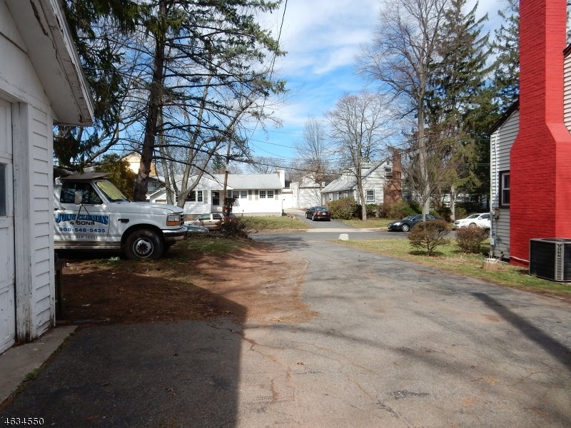897 Westfield Ave