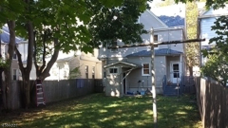 671 Central Ave