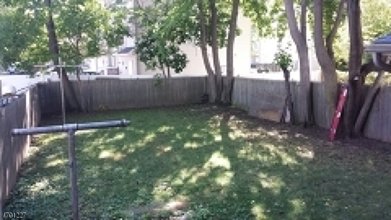 671 Central Ave