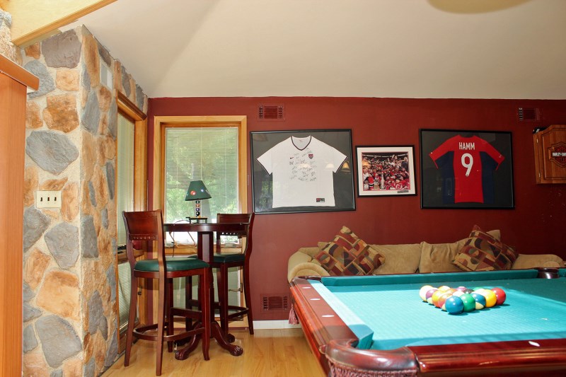 For Sale: 36 Runnymede Rd Colonia, NJ 07067