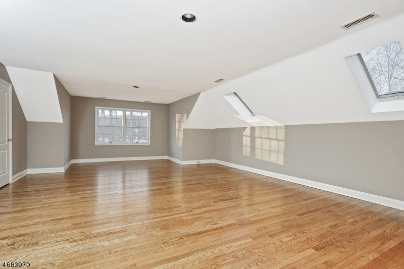 108 Ravine Rd