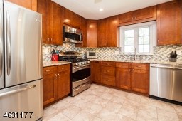 52 Canterbury Dr Scotch Plains, NJ 07076