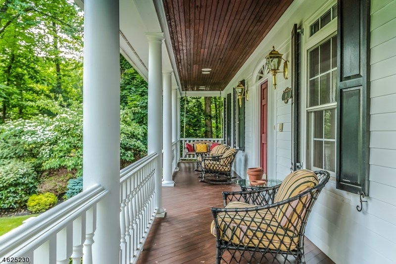 For Sale: 16 Pheasant Ln Scotch Plains, NJ 07076