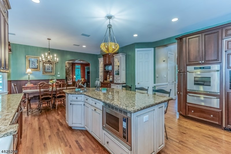 For Sale: 16 Pheasant Ln Scotch Plains, NJ 07076