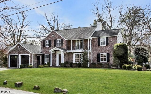 37 Woodstone Cir