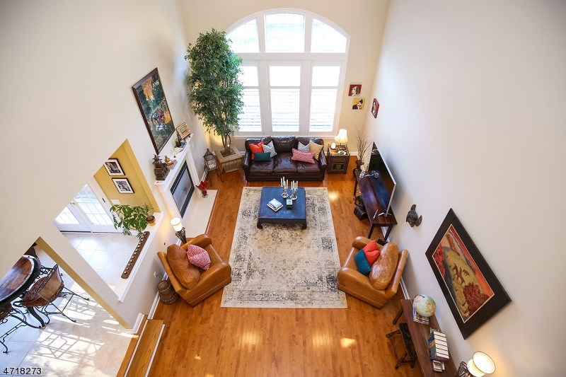60 Wyoming Ave