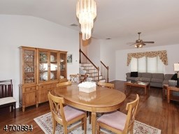 24 Kew Dr