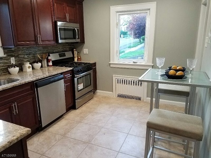 209-211 Keats Ave