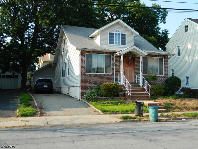 209-211 Keats Ave