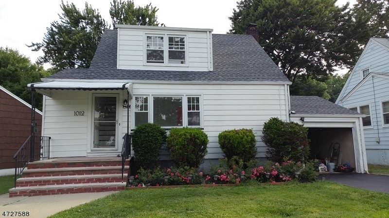 209-211 Keats Ave