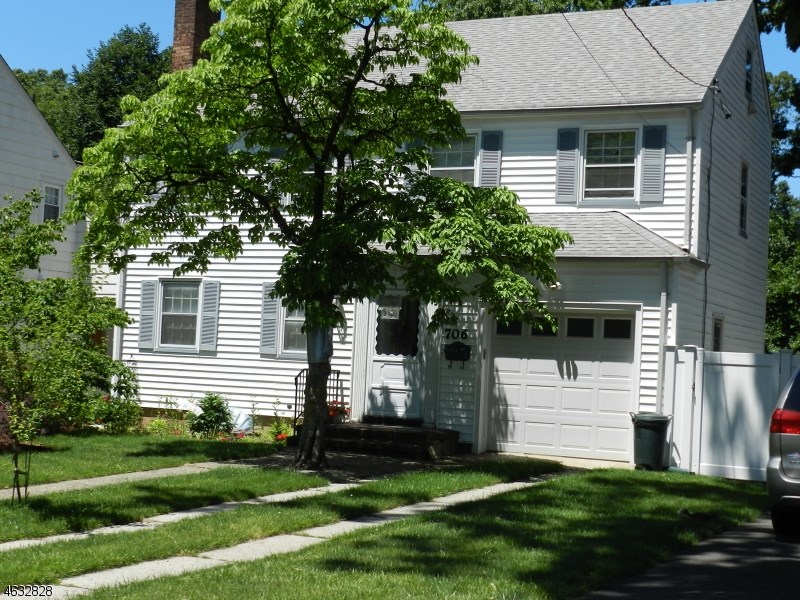 For Sale: 706 Greenwood Rd S Union, NJ 07083