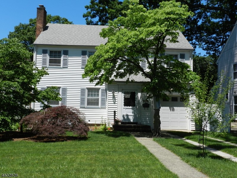 For Sale: 706 Greenwood Rd S Union, NJ 07083