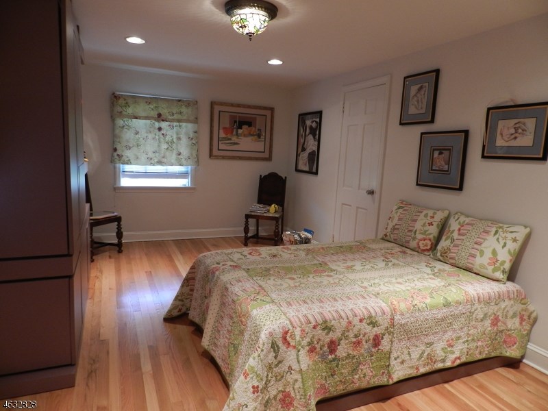 For Sale: 706 Greenwood Rd S Union, NJ 07083