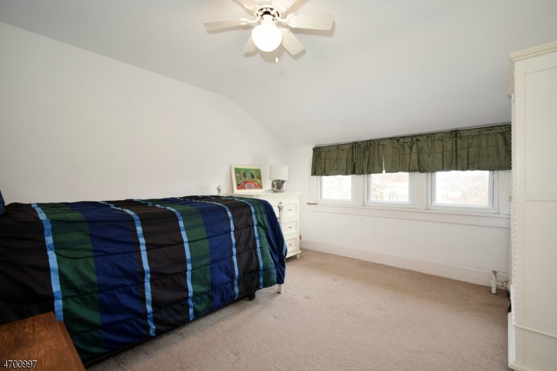 977 Cherokee Ct