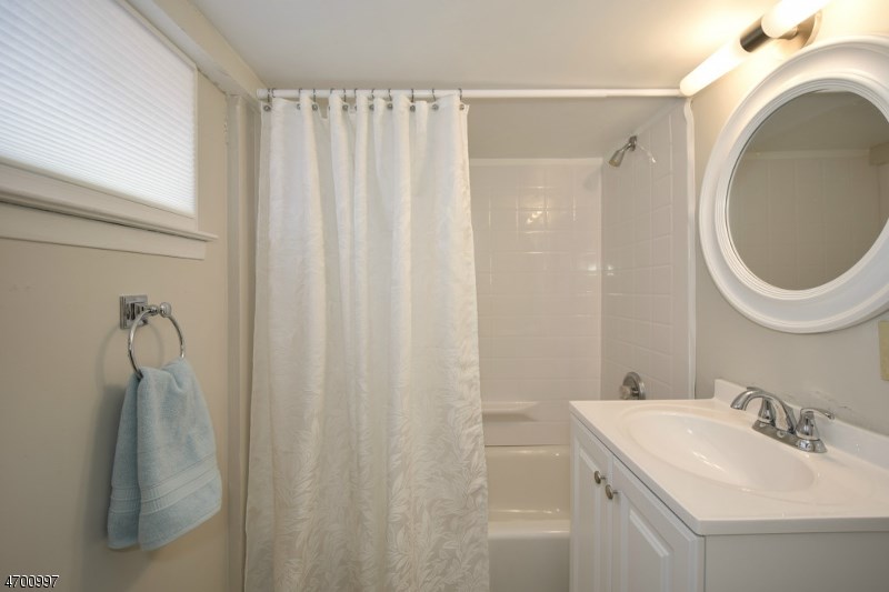 977 Cherokee Ct