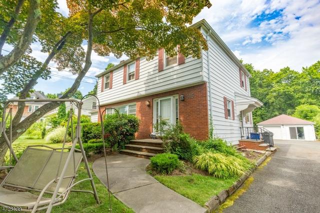 34 Cowperthwaite Pl #A