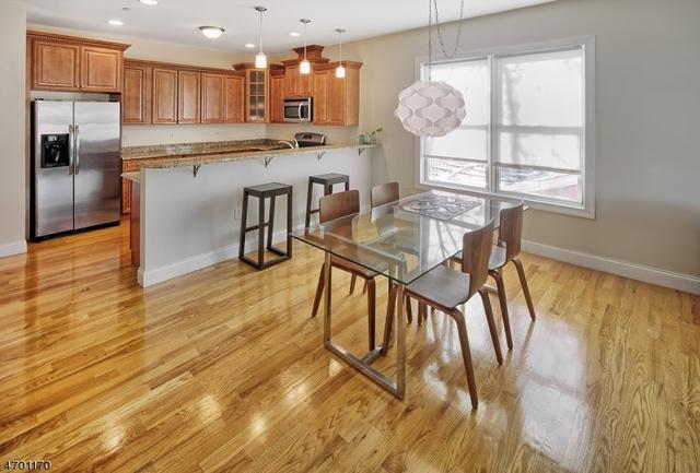 48 Shaler Ave