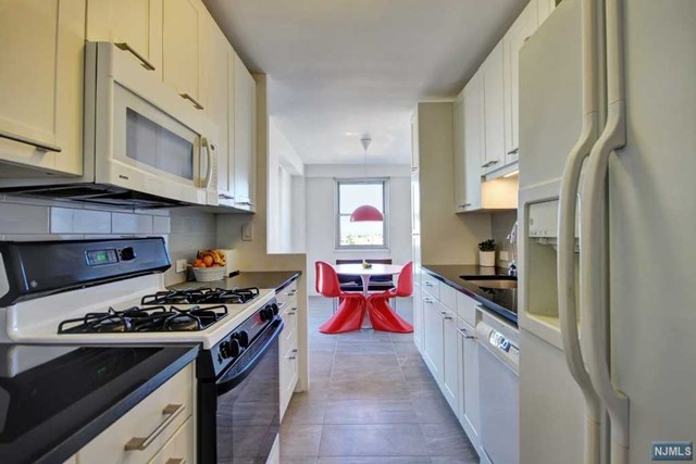 For Sale: 6600 Boulevard E #19G West New York, NJ 07093