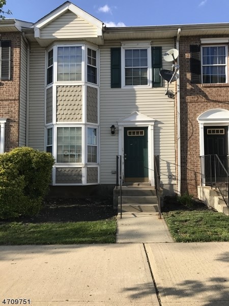45 E Chelsea Ave