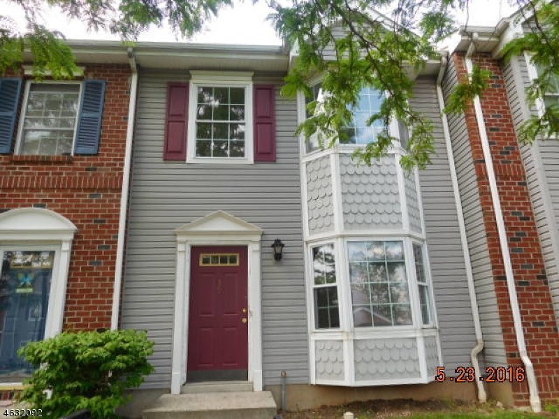 For Sale: 39 Martha Ct Newark, NJ 07103