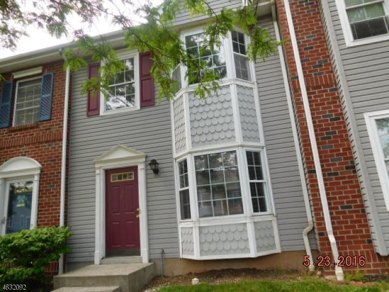 For Sale: 39 Martha Ct Newark, NJ 07103