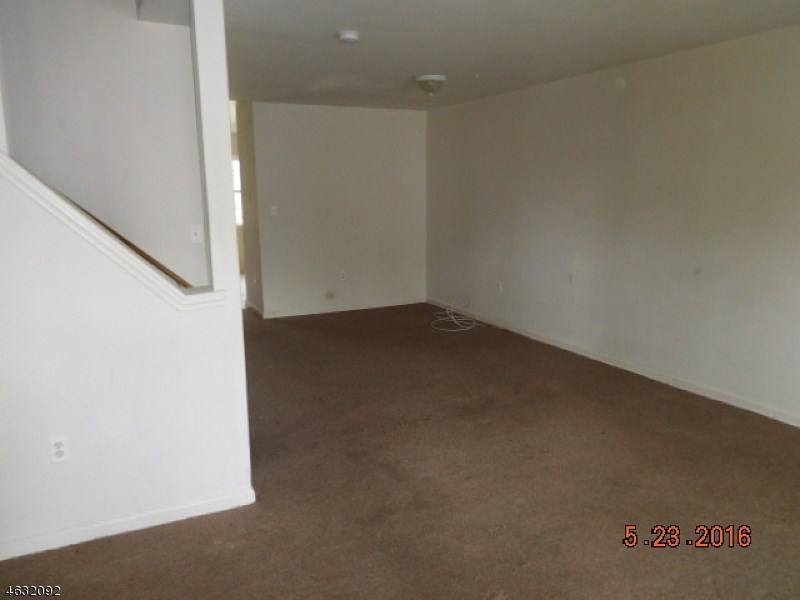 For Sale: 39 Martha Ct Newark, NJ 07103