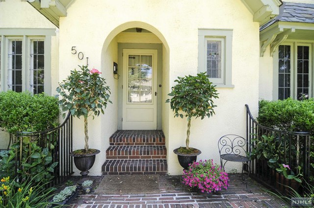 For Sale: 501 Highland Ave Newark, NJ 07104