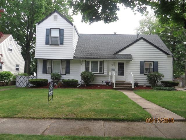 39 Raymond Ave