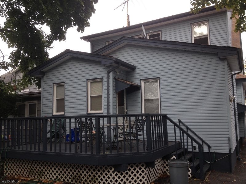53 Welland Ave