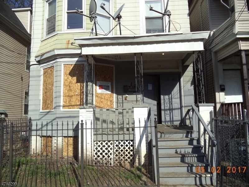 238 N Clinton St