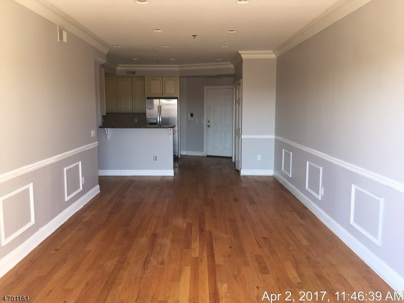 12 Vaughan Dr