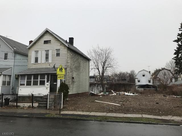 96 Ross St