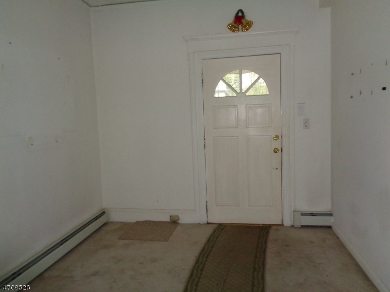 1382 Isabella Ave