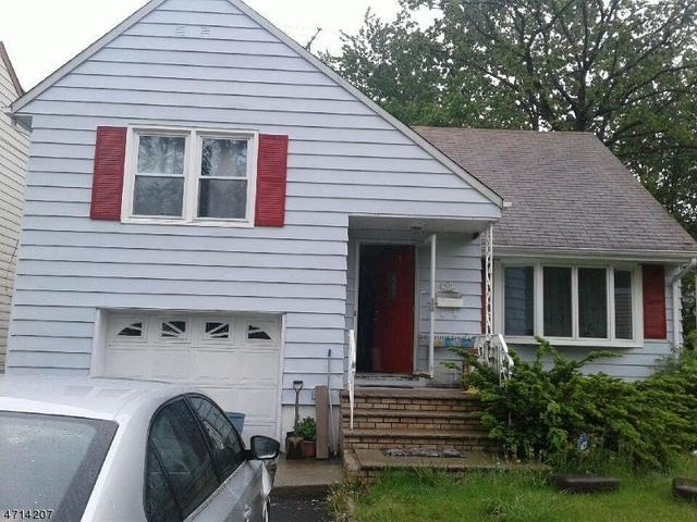 907 Amsterdam Ave