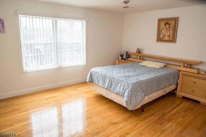 513 Whitewood Rd