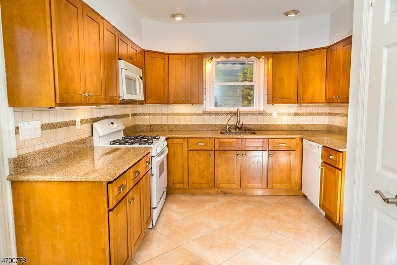 203 Summit Rd