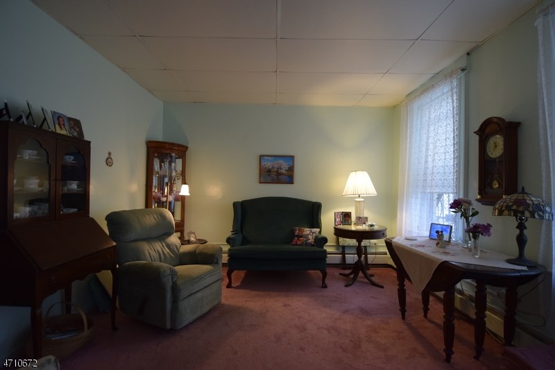 1439 Maple Ave