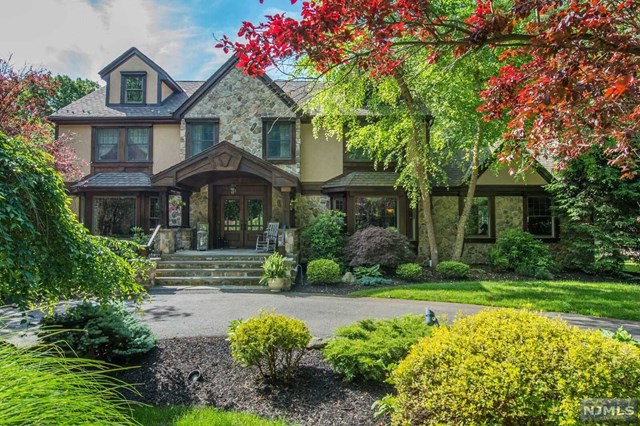 3 Vizcaya Ct